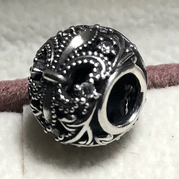 Pandora Sterling Silver 925 Fleur de Lis Openwork Whit Clear CZ  Charm! - Picture 2 of 4